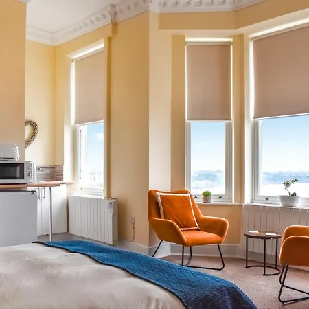 Denelea 2 - Uk49953 Scarborough