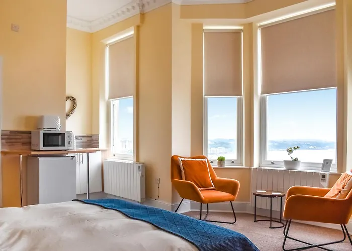 Denelea 2 - Uk49953 Scarborough