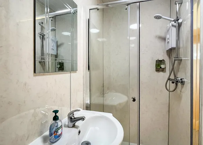 Denelea 2 - Uk49953 Scarborough